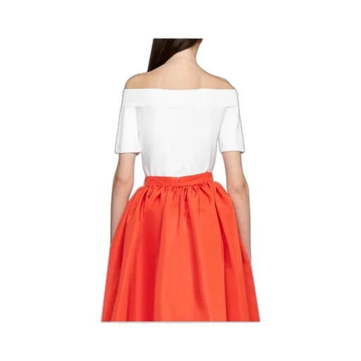 Off-Shoulder Short-Sleeved Top
