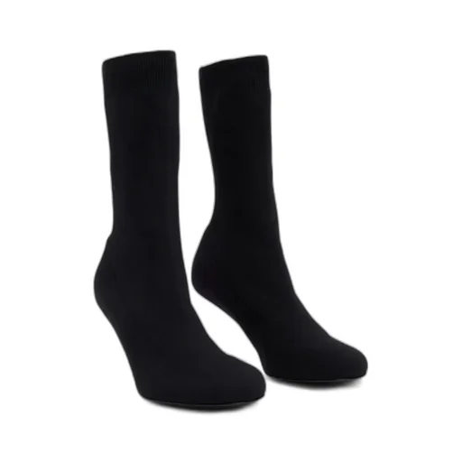 Knitted Round-Toe Boots