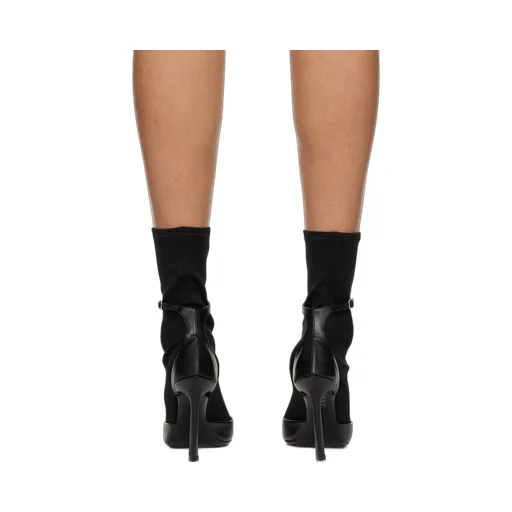 Viola Pointed Toe Boots