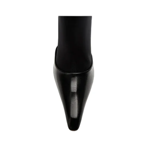 Viola Pointed Toe Boots