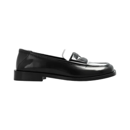Amanda College Flat Shoes