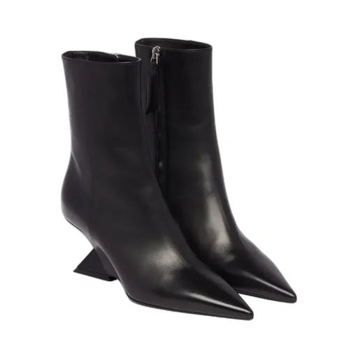 Logo Boots