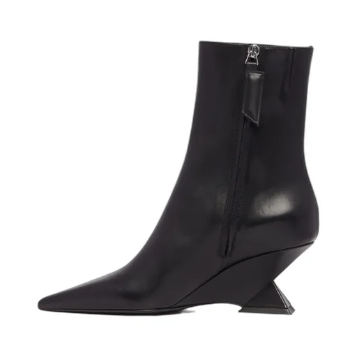 Logo Boots