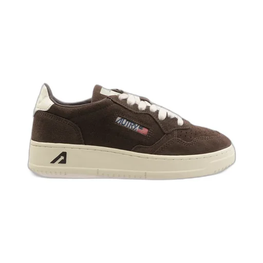 Medalist Low-Top Sneakers