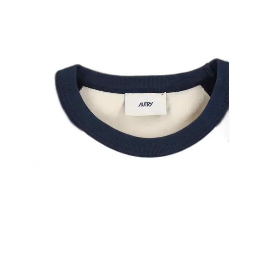 Raglan-Sleeves T-Shirt