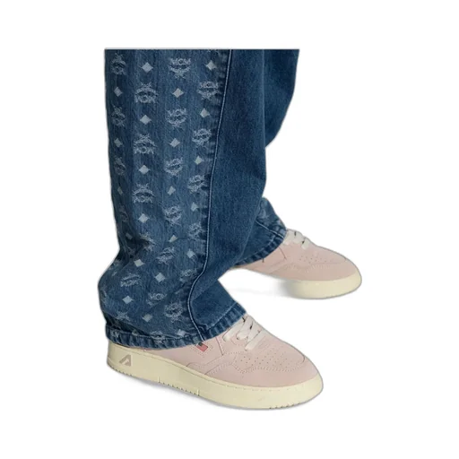 Medalist Sneakers