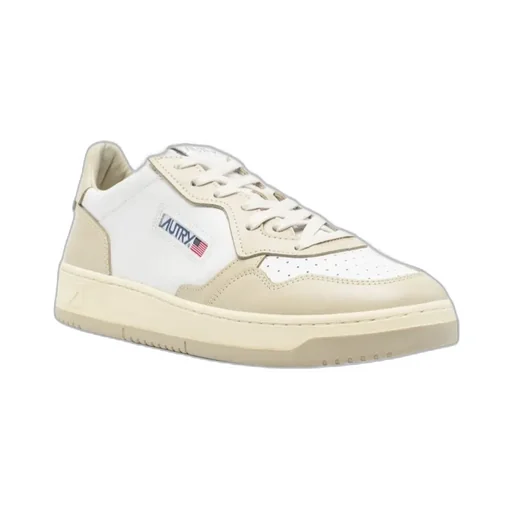 Medalist Low Lace-Up Sneakers