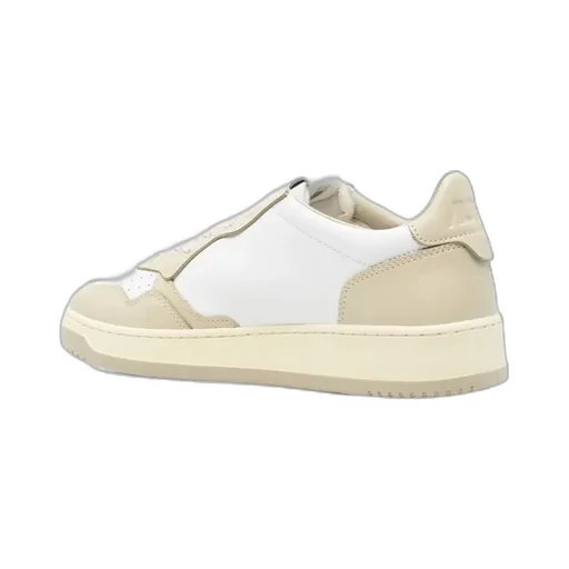 Medalist Low Lace-Up Sneakers