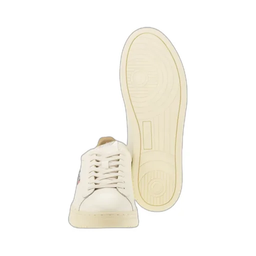 Dallas Low-Top Sneakers