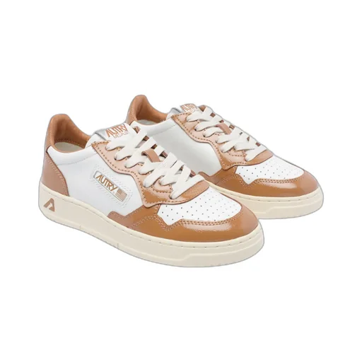 Medalist Low Lace-Up Sneakers