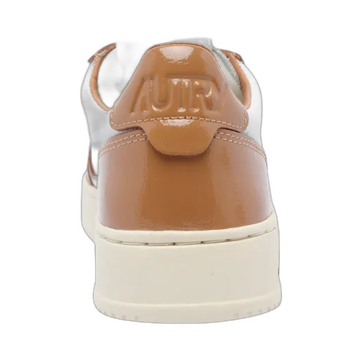 Medalist Low Lace-Up Sneakers