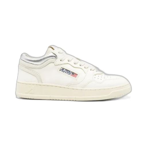 Medalist Perforated Low Sneakers