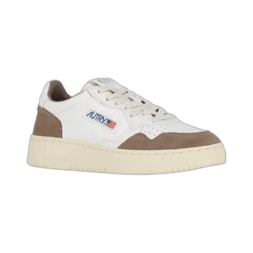 Medalist Low Sneakers