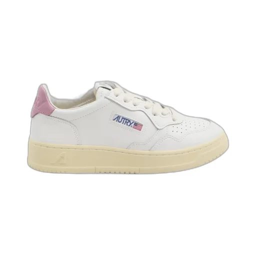 Medalist Low Sneakers