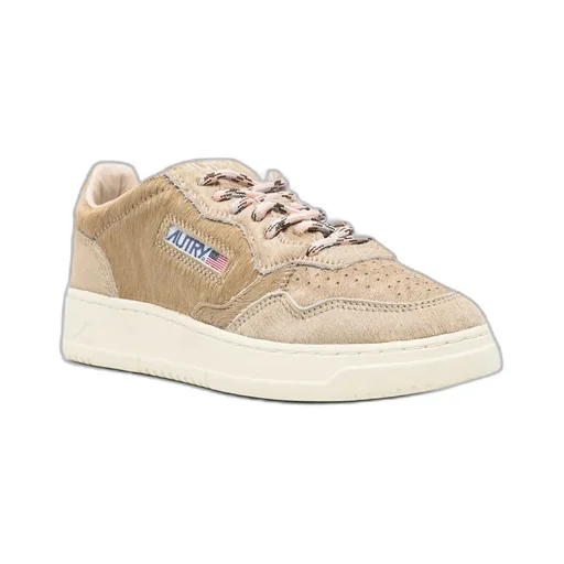 Medalist Low-Top Sneakers