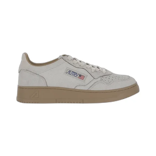 Medalist Low Top Sneakers