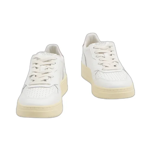 Medalist Low Sneakers