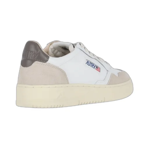 Medalist Low Lace-Up Sneakers