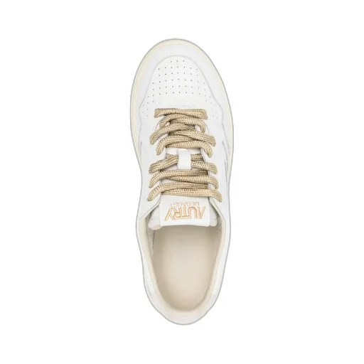 Medalist Low-Top Sneakers