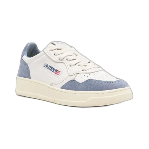 Medalist Low Sneakers