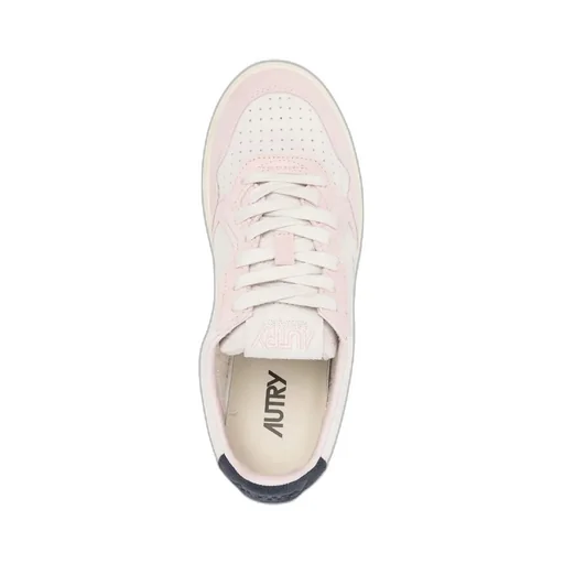 Medalist Low-Top Sneakers