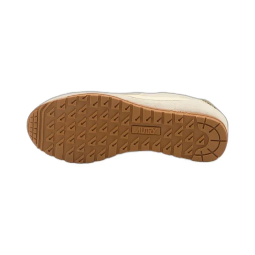 Windspin Lace-Up Sneakers