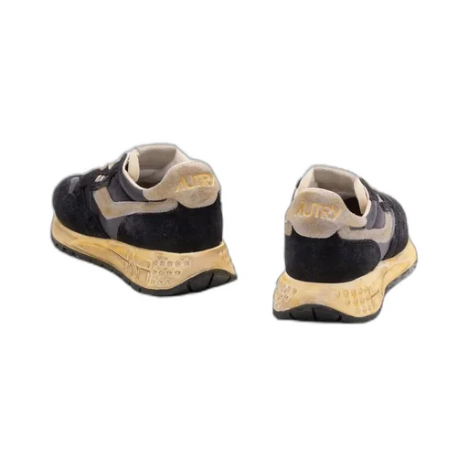 Slip-On Sneakers