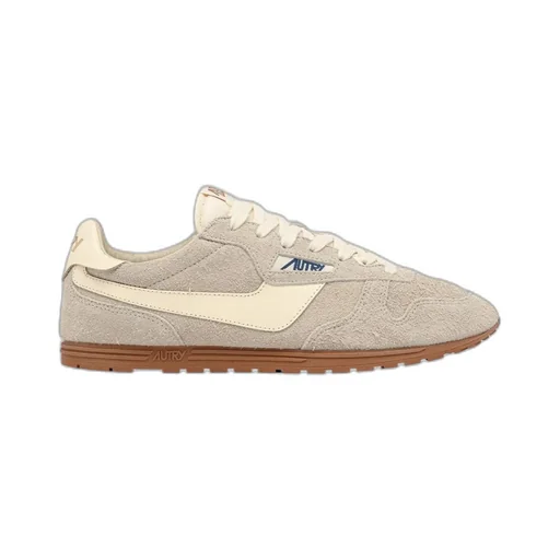 Windspin Lace-Up Sneakers
