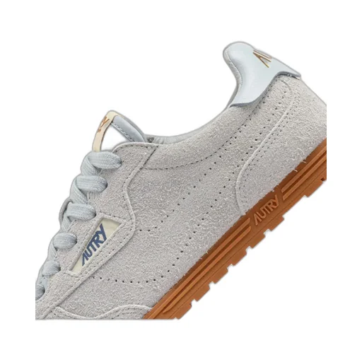 Windspin Lace-Up Sneakers