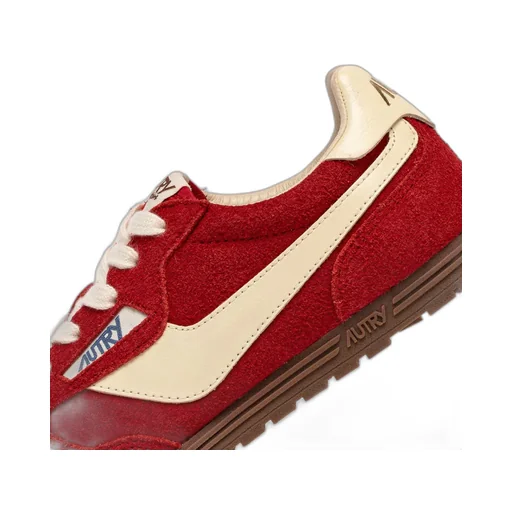 Windspin Lace-Up Sneakers