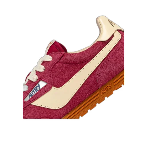 Windspin Lace-Up Sneakers