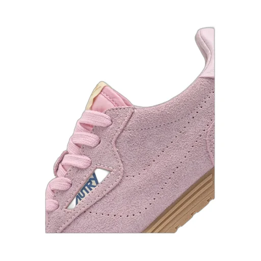 Windspin Lace-Up Sneakers