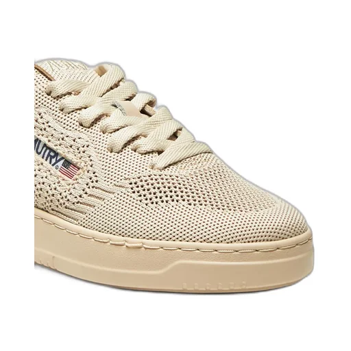 Easeknit Medalist Low Sneakers