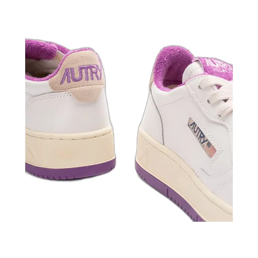 Medalist Lace-Up Trainers