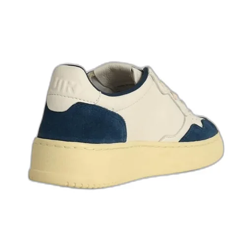 Medalist Low-Top Sneakers