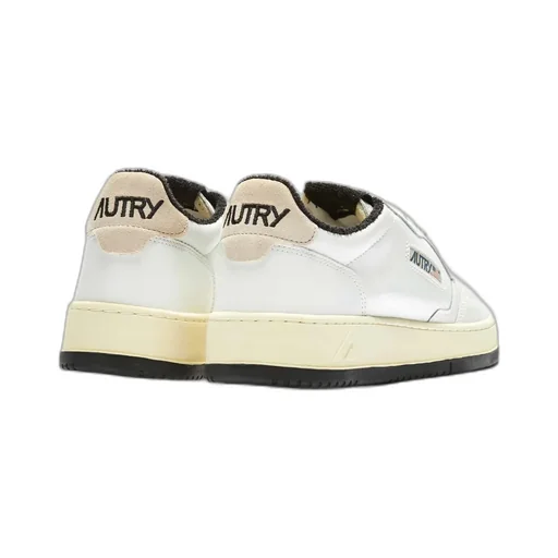 Medalist Low Sneakers
