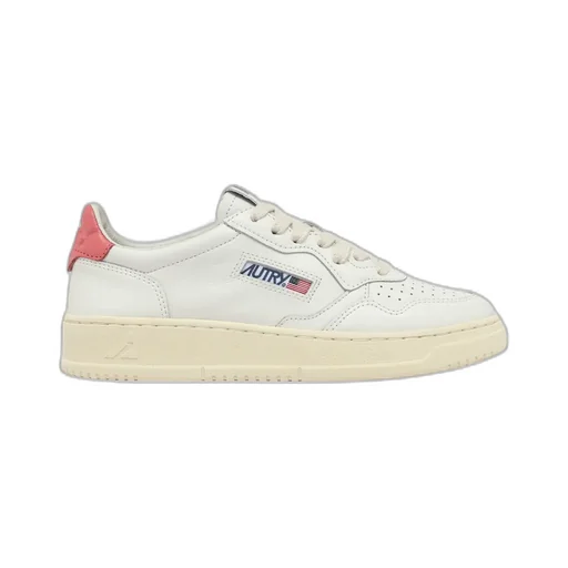 Medalist Low-Top Sneakers