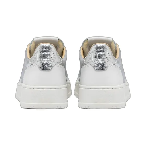 Medalist Low Sneakers