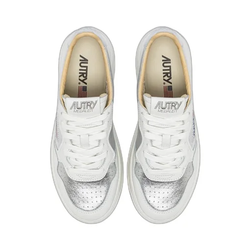 Medalist Low Sneakers