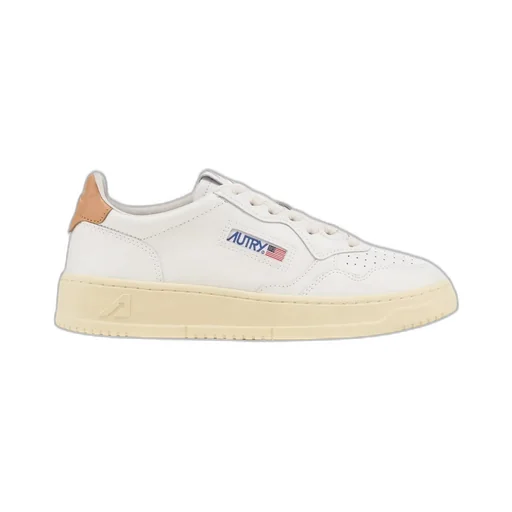 Medalist Low-Top Sneakers