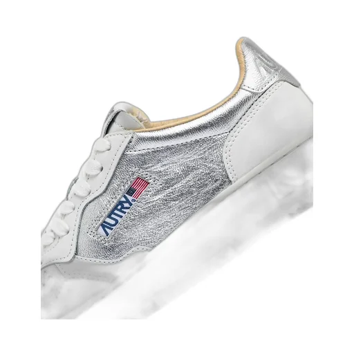 Medalist Low Sneakers