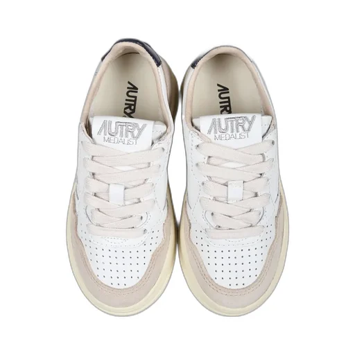 Medalist Low Sneakers