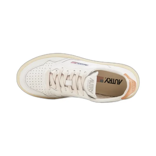 Medalist Low-Top Sneakers