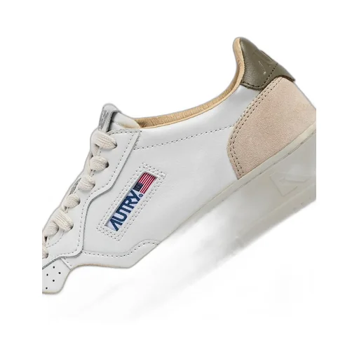 Medalist Low Sneakers