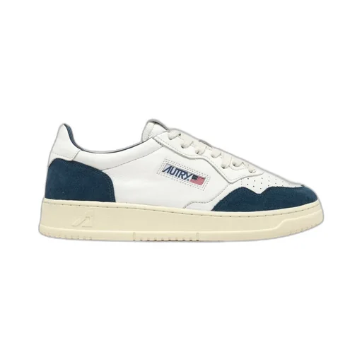 Medalist Low-Top Sneakers