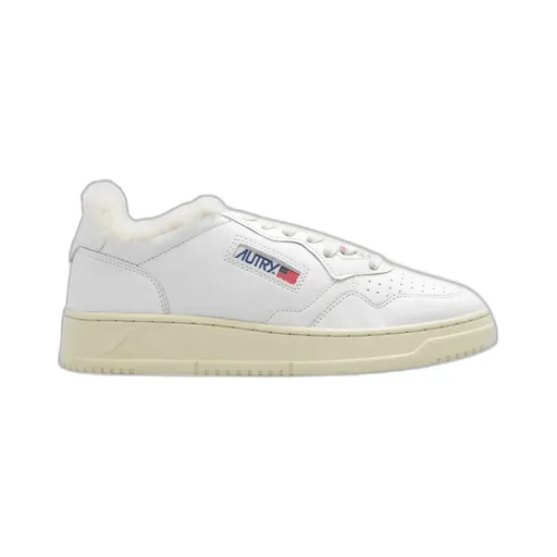 Medalist Logo Patch Low-Top Sneakers