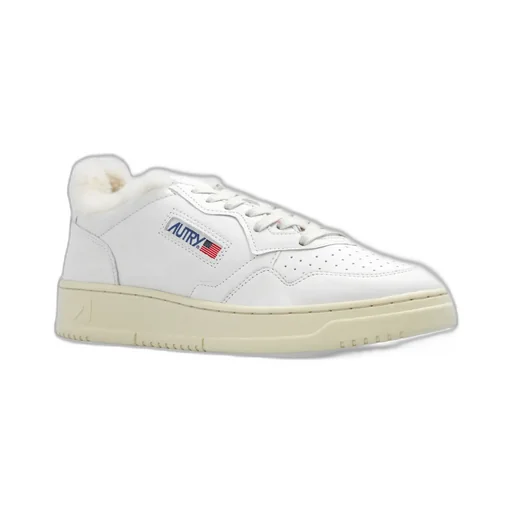 Medalist Logo Patch Low-Top Sneakers