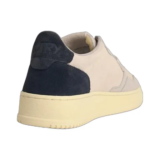 Medalist Low Sneakers