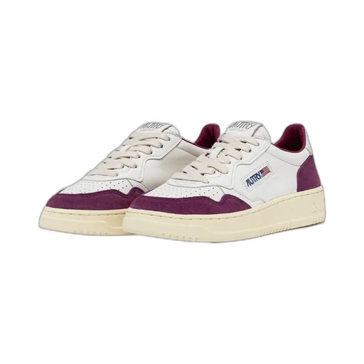 Medalist Low-Top Sneakers