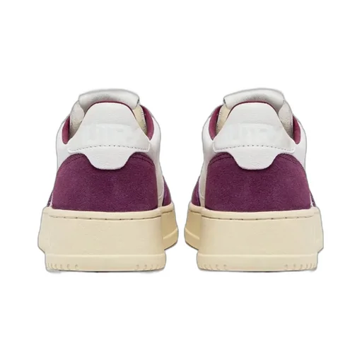 Medalist Low-Top Sneakers